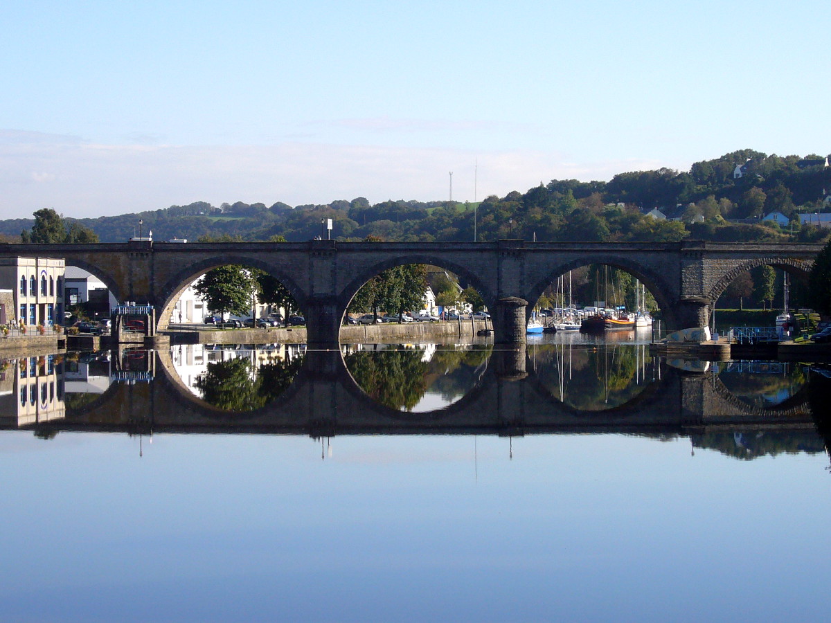  Pont enjambant l'Aulne à Châteaulin