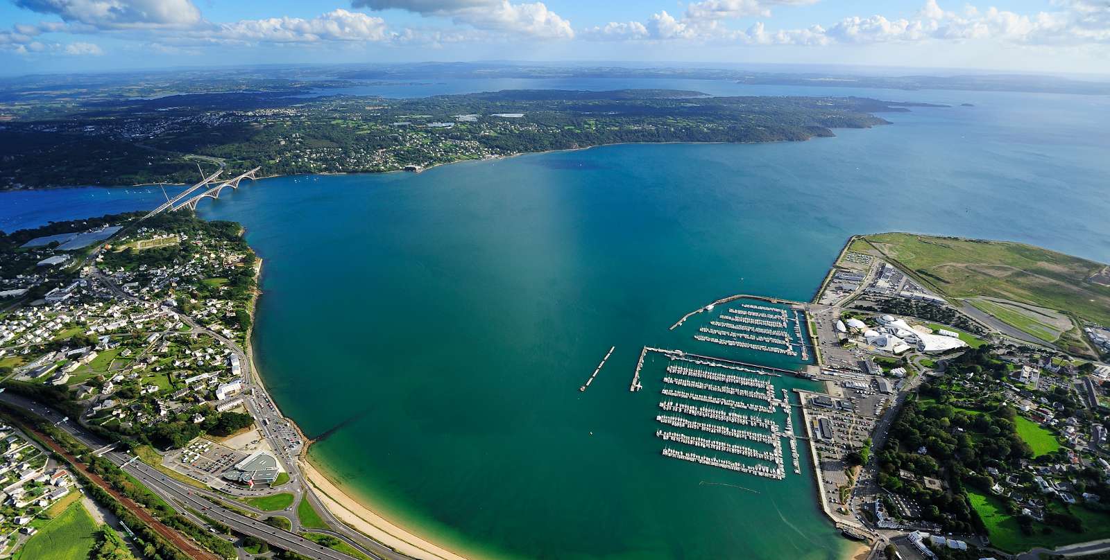  Vue aérienne de la rade de Brest (F. Le Mouillour/Brest métropole)